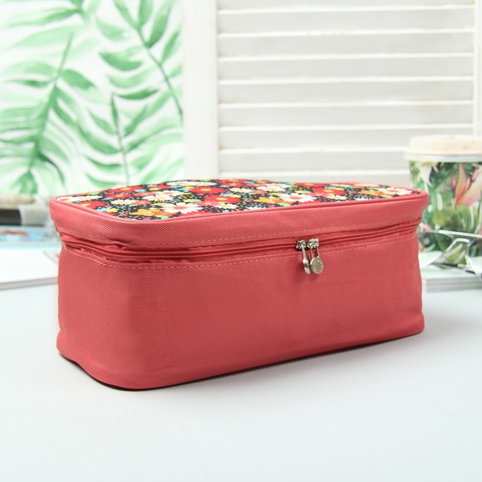 Косметичка дорожная на молнии "Цветы", 1 отдел, цвет красный