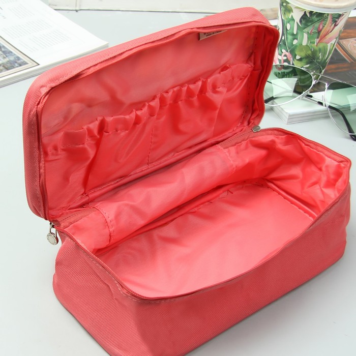 Косметичка дорожная на молнии "Цветы", 1 отдел, цвет красный