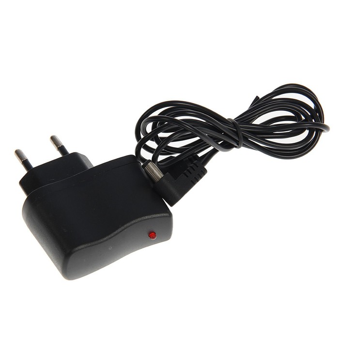 Часы настенные электронные: температура, будильник, календарь на английском, цифры красные