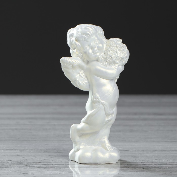 Статуэтка "Ангел с букетом" перламутровая, 7х6х12,5 см