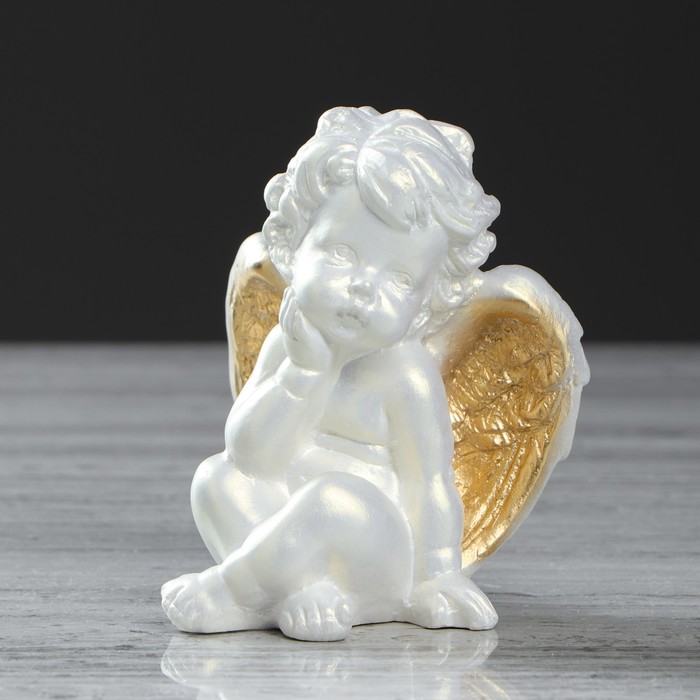 Статуэтка "Пупс сидит" перламутровая с золотом   8*9*11,5 см