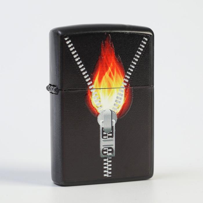 Зажигалка «Огонь внутри» в металлической коробке, кремний, бензин, 6x8 см