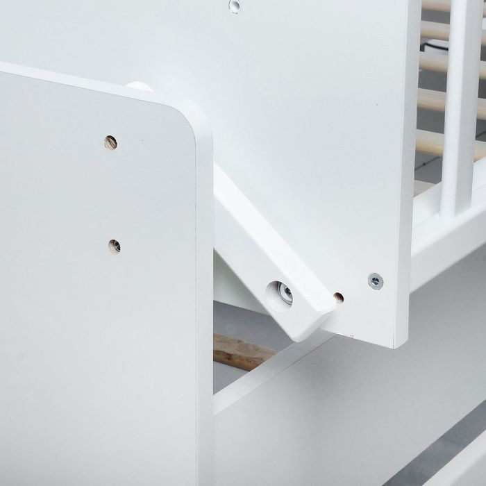 Детская кровать-трансформер СКВ-9 «Жираф» на маятнике, цвет белый