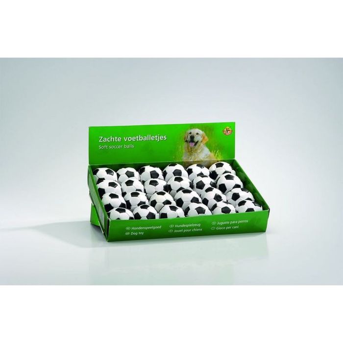 Игрушка Beeztees для кошек "Мяч футбольный" мягкий, бело-чёрный 5,5 см