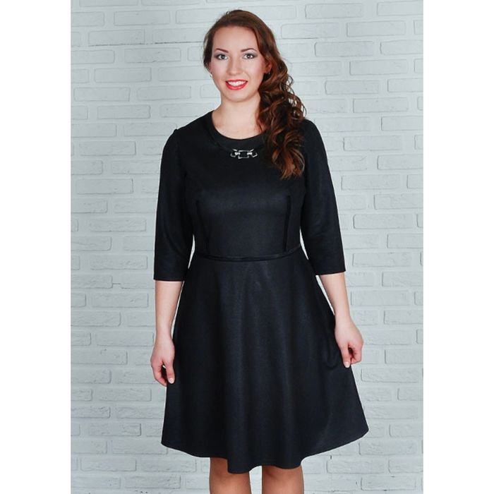 Платье женское, размер 44, цвет чёрный 640