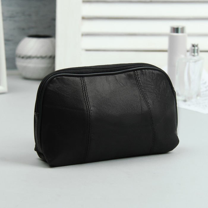 Косметичка простая на молнии "Полуовал", 1 отдел, цвет чёрный