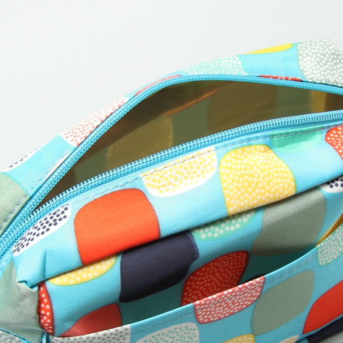 Косметичка дорожная «Квадраты», отдел на молнии, наружный карман, цвет голубой