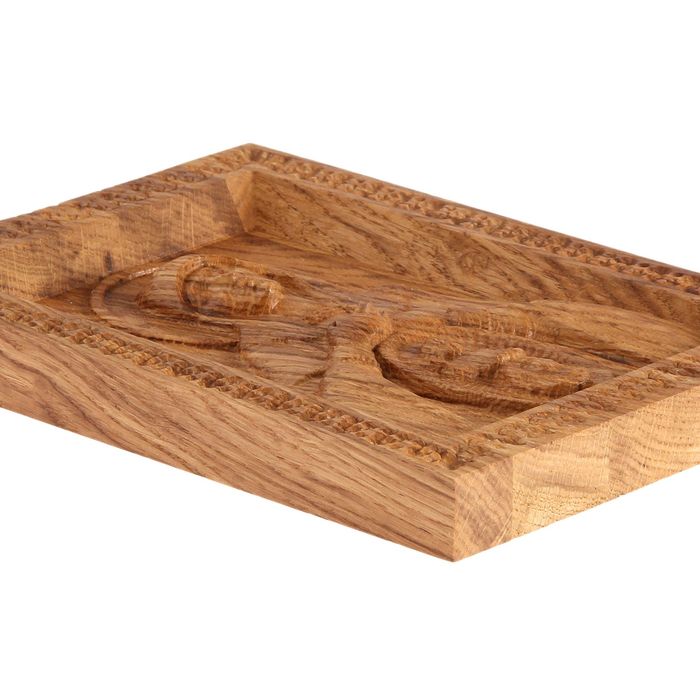 Резная икона Божией Матери "Помощница в родах"