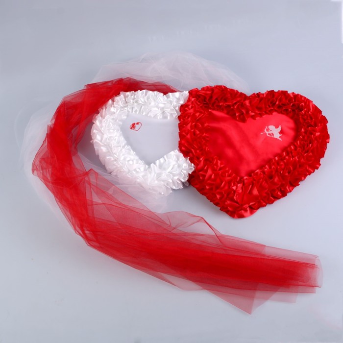 Набор для украшения автомобиля: два сердца на решётку радиатора, двойная фата на капот, бело-красный