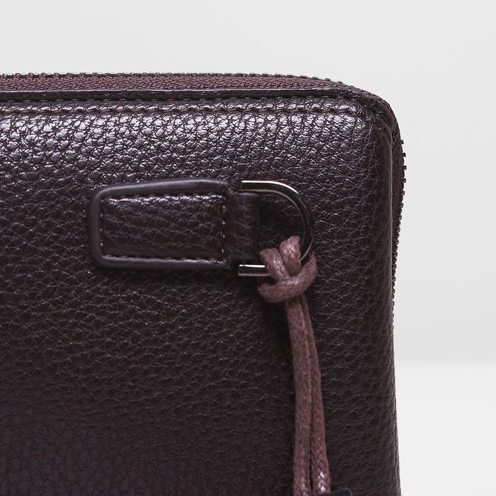 Клатч мужской на молнии, 4 отдела, с ручкой, карман для карт, цвет коричневый