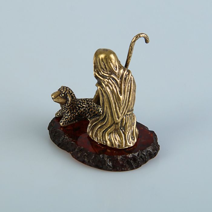 Сувенир "Мудрец и овечка"