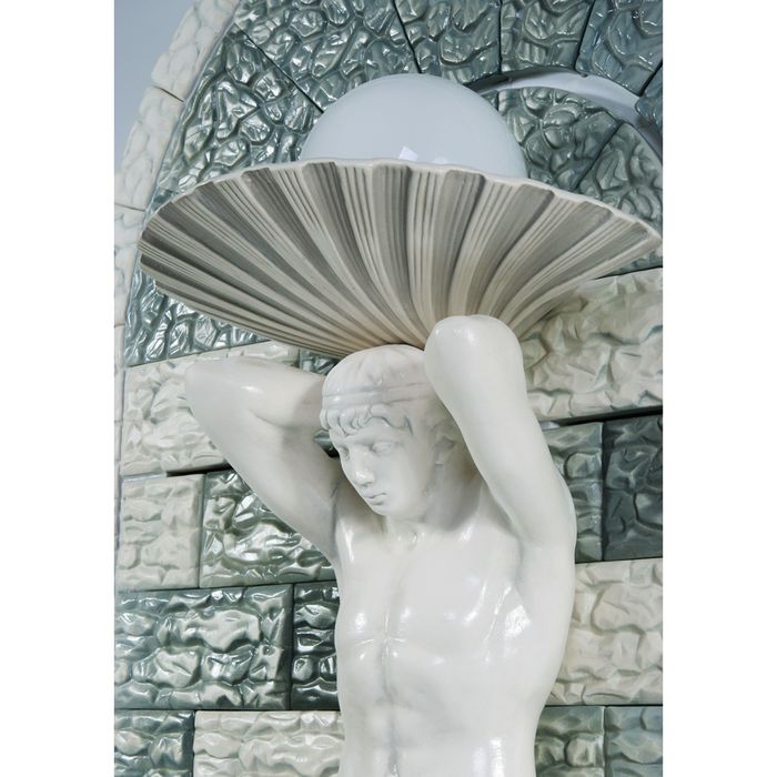 Фонтан пристенный "Атлант" 30*90*175 см