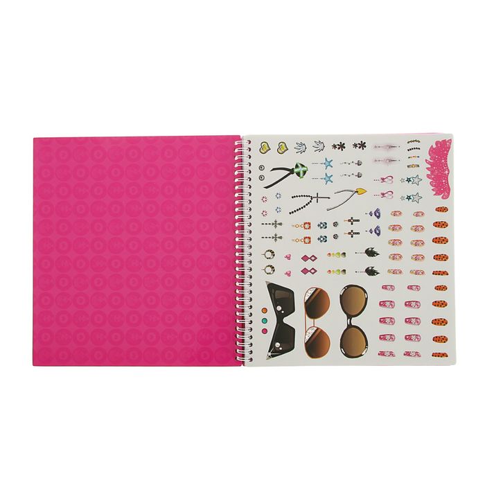 Альбом для творчества "Стань стилистом" 36 страниц, с наклейками и трафаретами