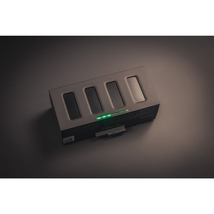 Радиоуправляемый квадрокоптер XIRO XPLORER