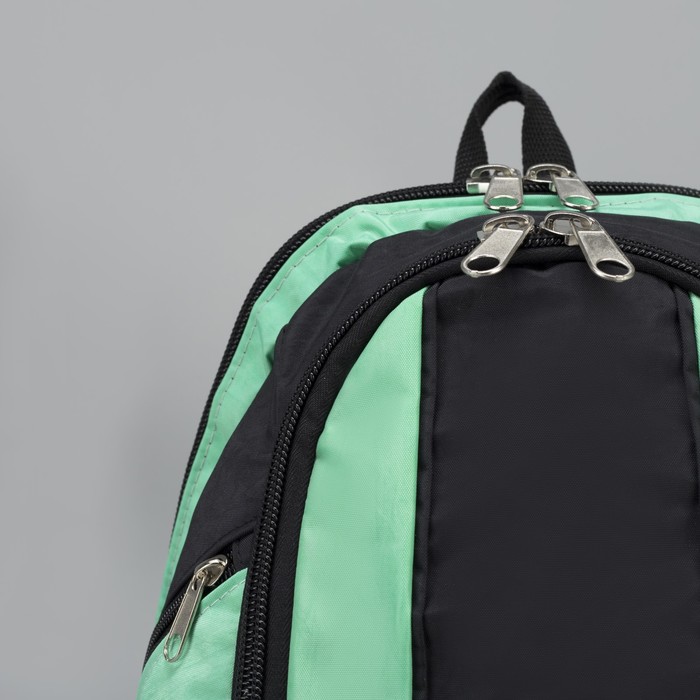 Рюкзак на молнии, 2 отдела, 3 наружных кармана, цвет чёрный/зелёный