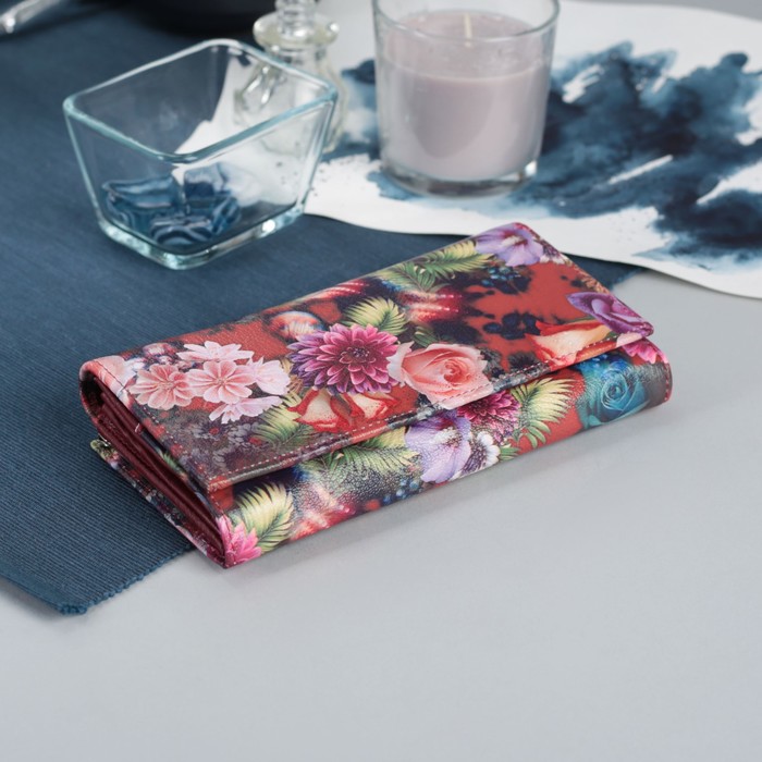 Кошелёк женский на клапане, 3 отдела, 2 отдела на рамке, отдел для карт, цвет красный