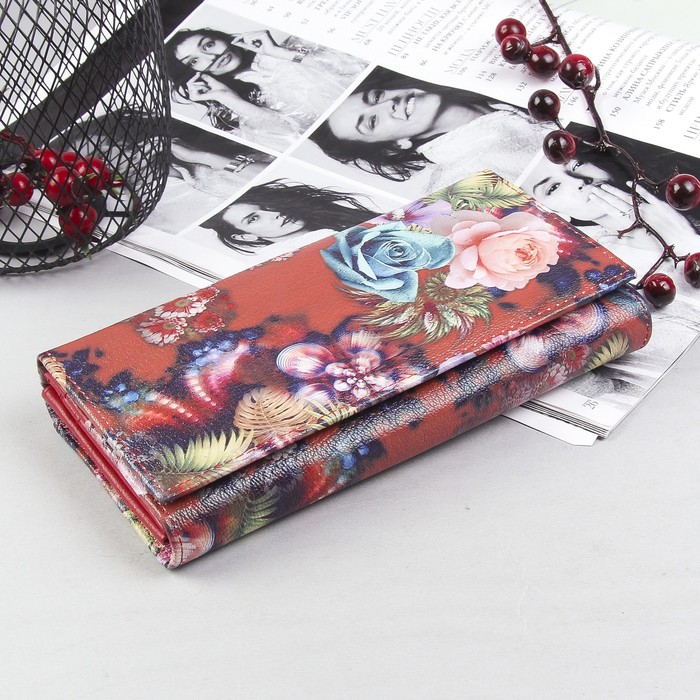 Кошелёк женский на клапане, 3 отдела, отдел для карт, для монет, наружный карман, цвет красный