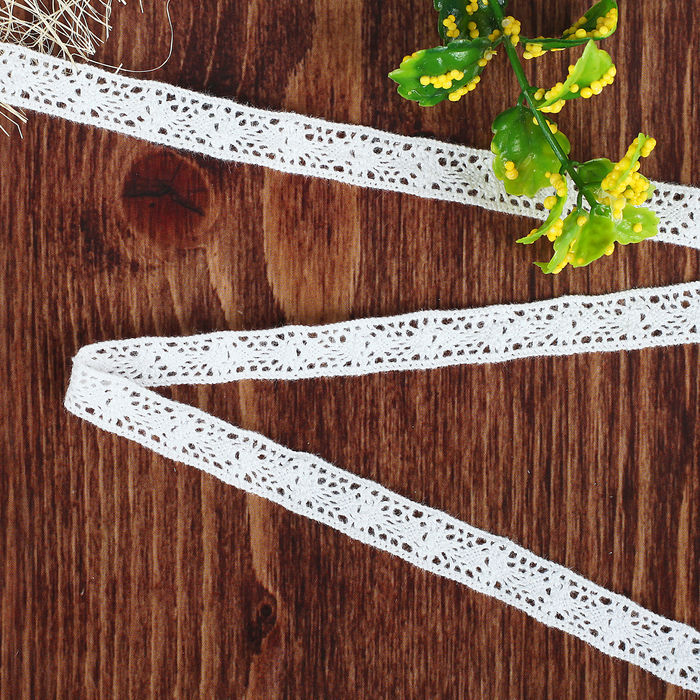 Кружево вязаное, ширина 12мм, 15±1м, цвет белый