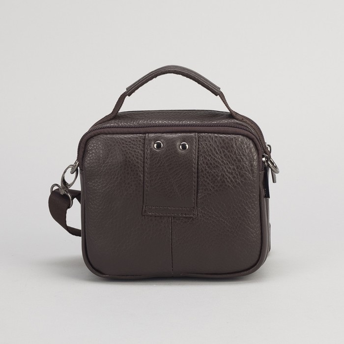 Сумка поясная на молнии, 2 отдела, 2 наружных кармана, длинный ремень, цвет коричневый