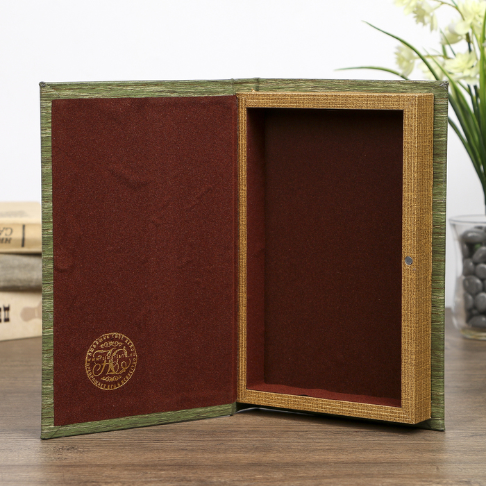 Шкатулка дерево книга "Божественная охота" 21х14х3 см