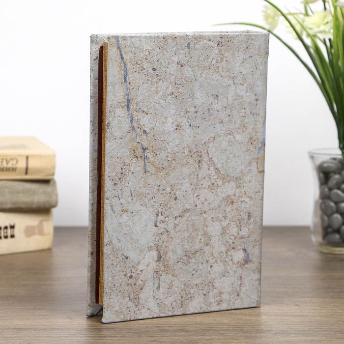 Шкатулка дерево книга "Герб монарха" 21х14х3 см