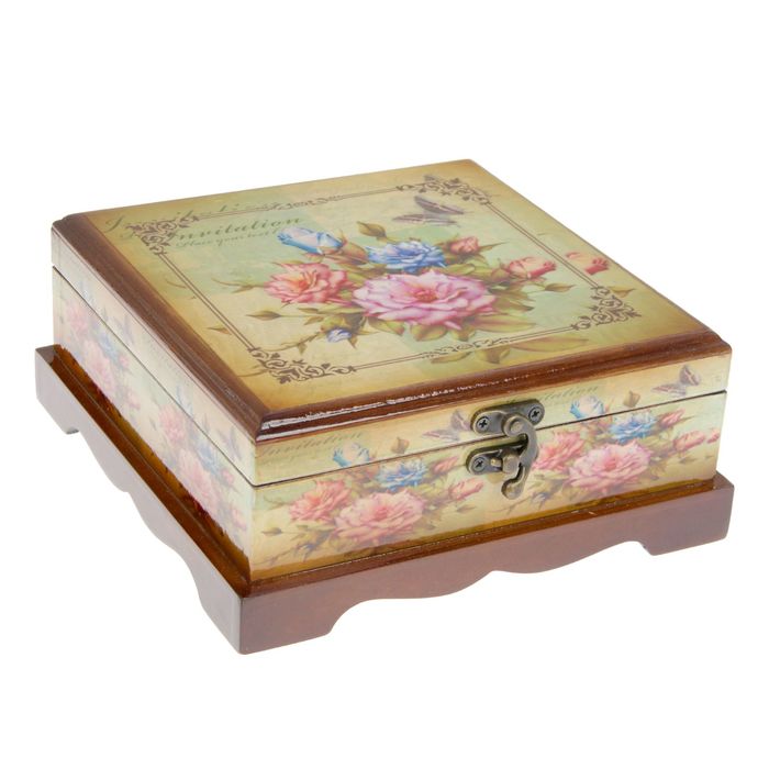 Шкатулка дерево лаковая "Композиция из роз" 18х18х8 см