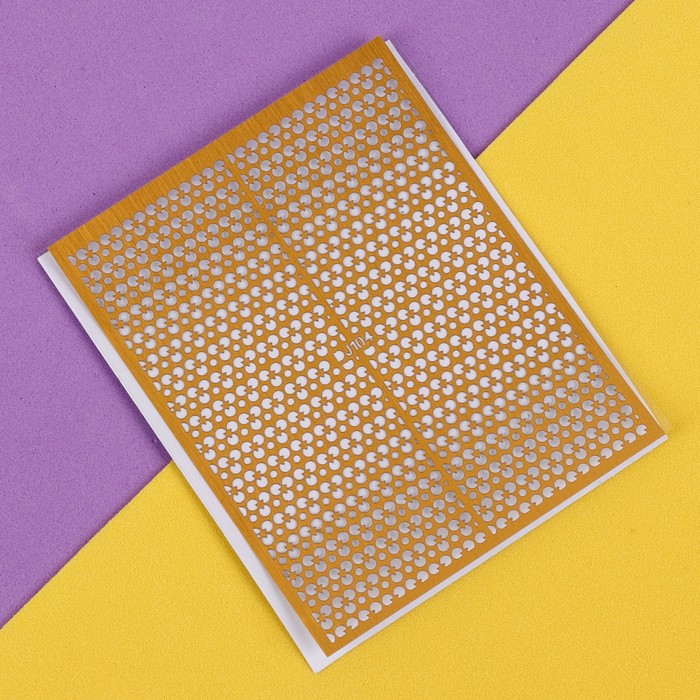 Трафарет для ногтей "Цветочки", цвет золотой