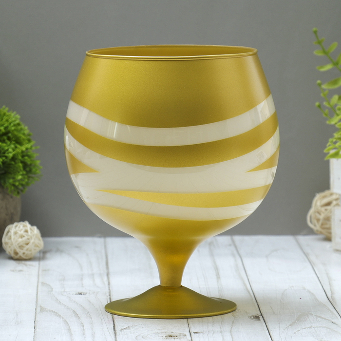 Ваза-бренди "Ольгеш" золото, 2 л