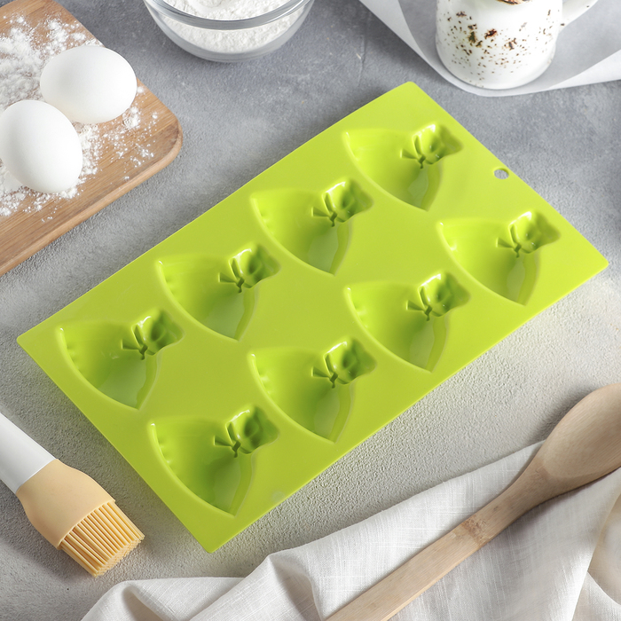 Форма для выпечки "Платье", 8 ячеек