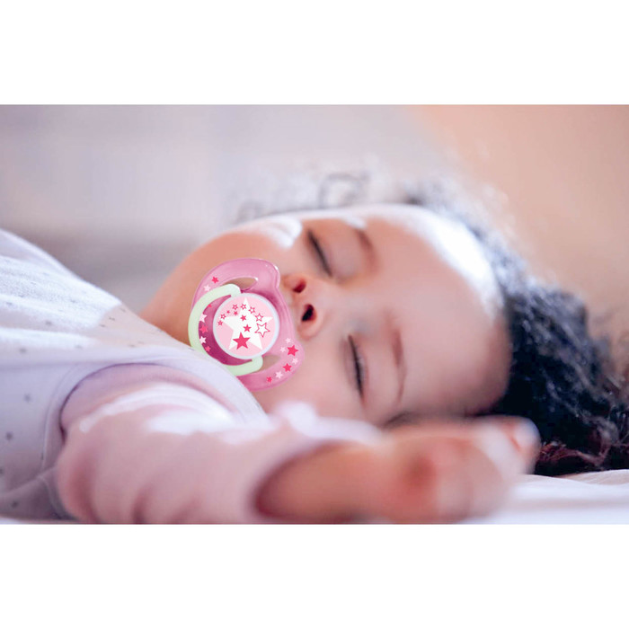 Пустышка силиконовая ортодонтическая «Ночная», для девочек, от 6 до 18 мес., набор 2 шт.