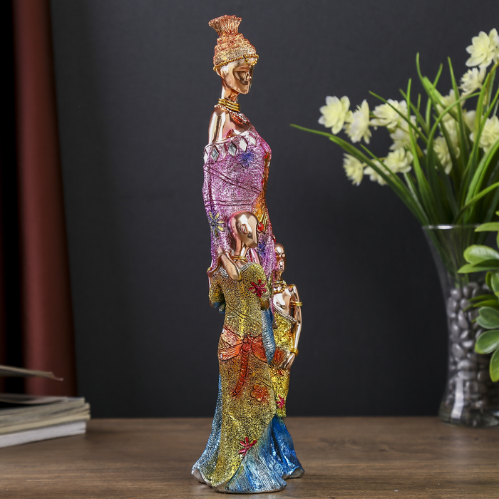 Сувенир "Африканка с детьми" (яркое платье)