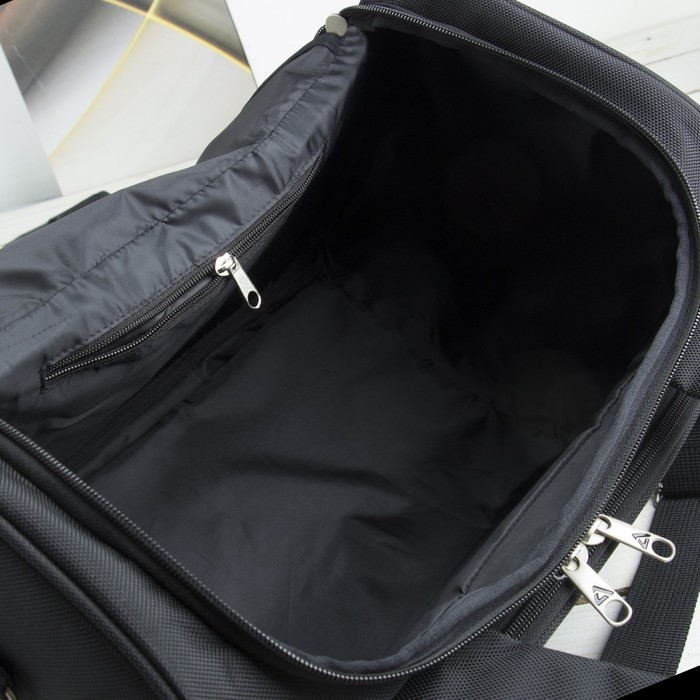 Сумка дорожная, 41 × 22 × 27,5 см, отделение на молнии, карман, регулировочный ремень, цвет чёрный