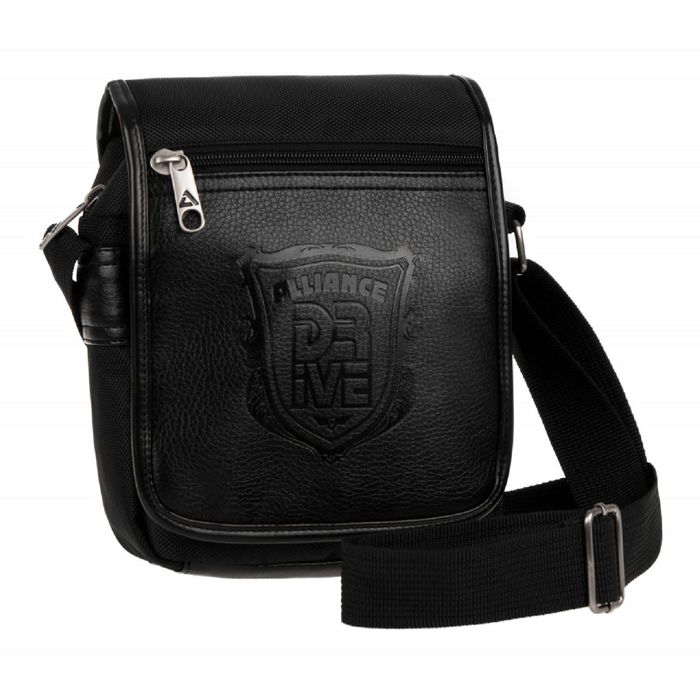 Сумка мужская, 22 × 9 × 19 см, отделение на клапане на магните, 2 кармана, регулировочный ремень, цвет чёрный