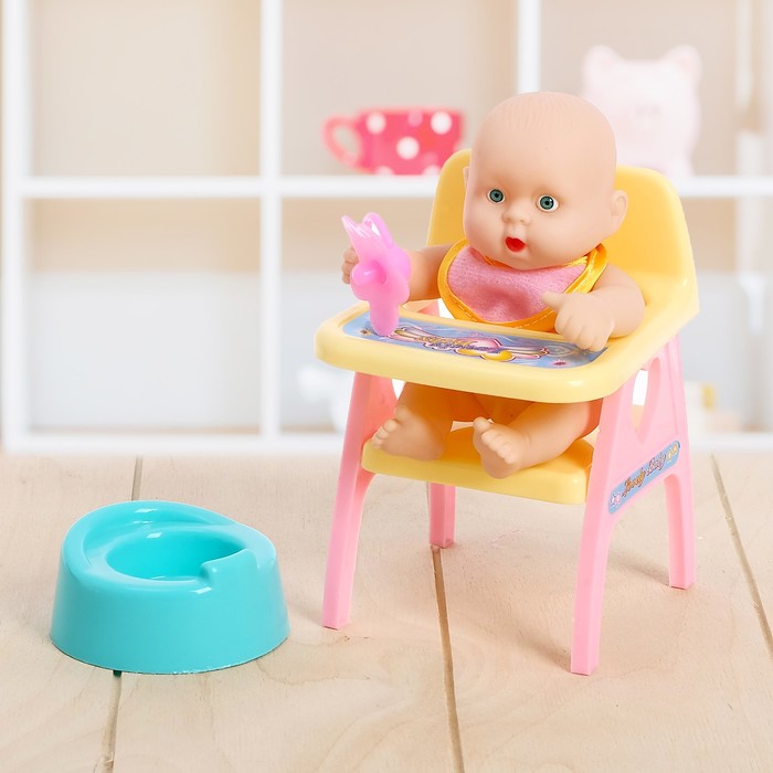 Пупс со стульчиком и аксессуарами, МИКС