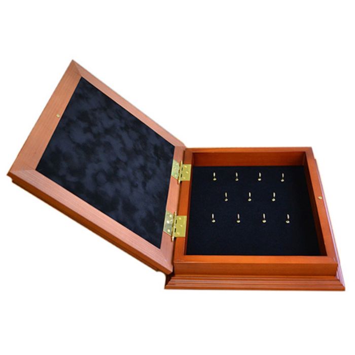 Деревянная ключница «Паллада»