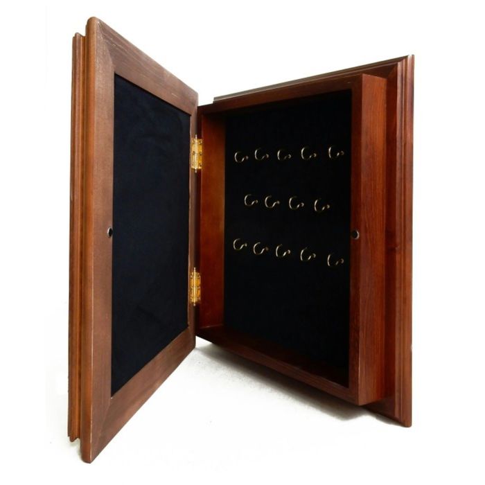 Деревянная ключница "Наган с наградами СССР"