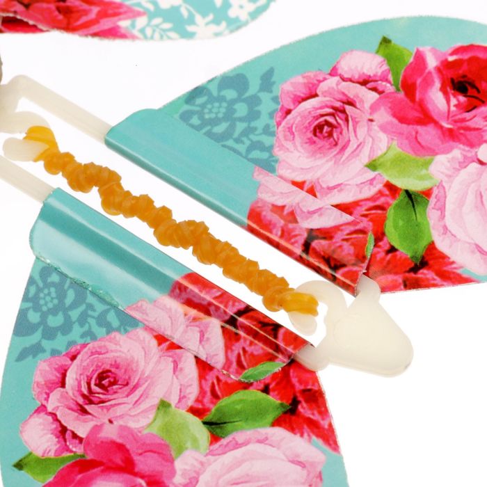 Летающая бабочка в открытке "Моей любимой подружке"