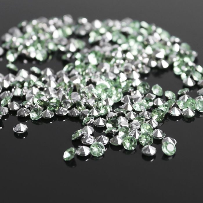 Стразы (набор 10грамм, 300шт), 4мм, цвет сетло-зеленый №3