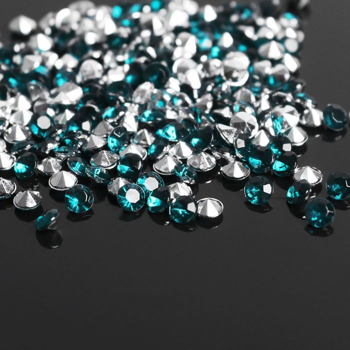 Стразы (набор 10грамм, 300шт), 4мм, цвет изумрудный №44
