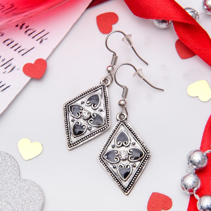 Серьги эмаль "Сердце" узор в ромбе, цвет чёрный в чернёном серебре