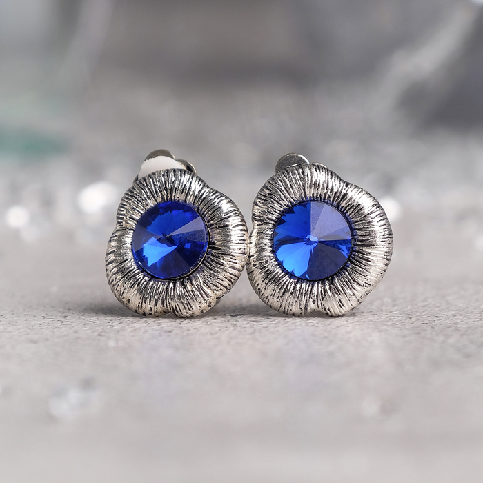 Клипсы "Цветочек" волнистый, цвет синий в чернёном серебре