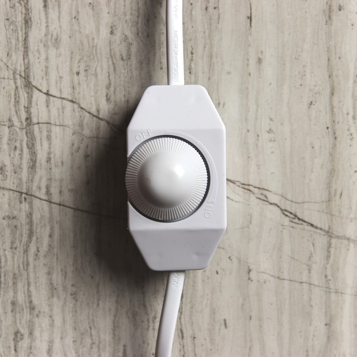 Соляной светильник "Домик", цельный кристалл, 5-6 кг, деревянный декор