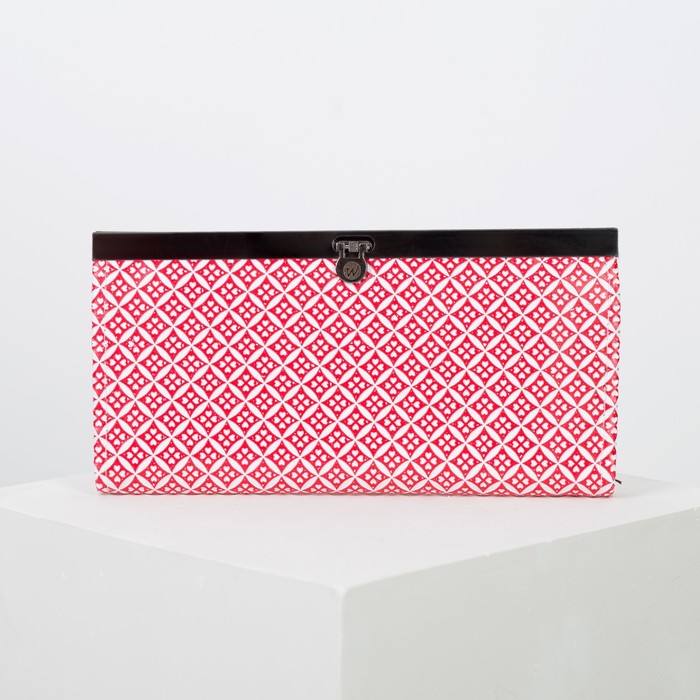 Кошелёк женский на застёжке, 4 отдела, для монет, цвет красный