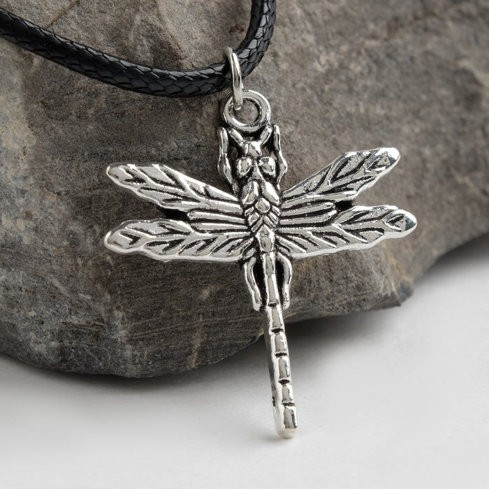 Кулон на шнурке "Стрекоза", цвет чернёное серебро, 45см