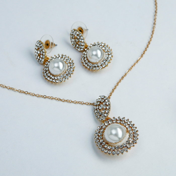 Гарнитур 2 предмета: серьги, кулон &quot;Круг&quot; сияние жемчуга, цвет белый в золоте, 45см