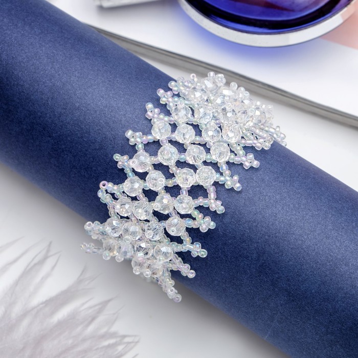 Браслет из бисера "Плетение" бусины, цвет бело-радужный