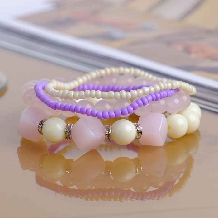 Браслет ассорти "Улыбка" кубики, 4 нити, цвет бело-фиолетовый