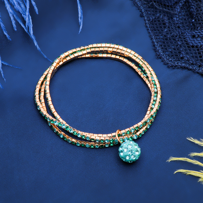Браслет со стразами "Шамбала" 3 нити, цвет зелёно-голубой в золоте