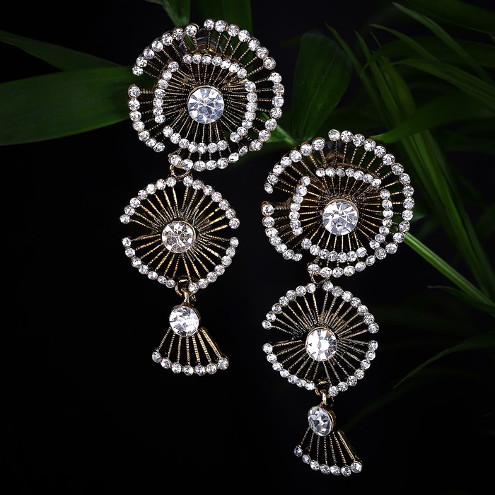 Серьги висячие со стразами "Цветы" дуэт с кисточкой, цвет белый в чернёном золоте