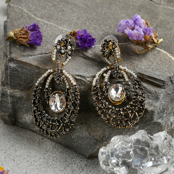 Серьги со стразами "Овал" ажур с каплей, цвет бело-серый в чернёном золоте